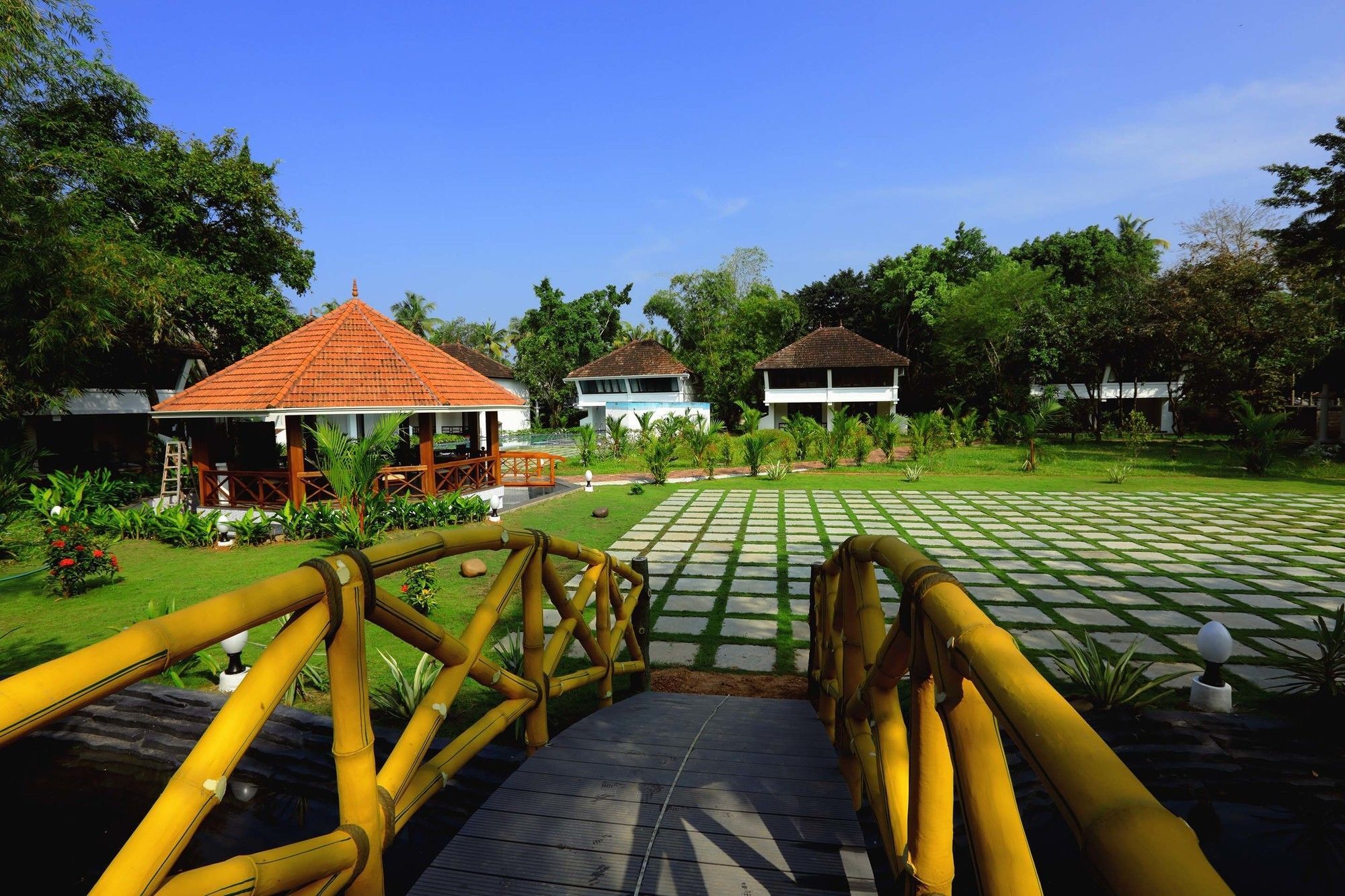Nihara Resort And Spa Kochi Bagian luar foto